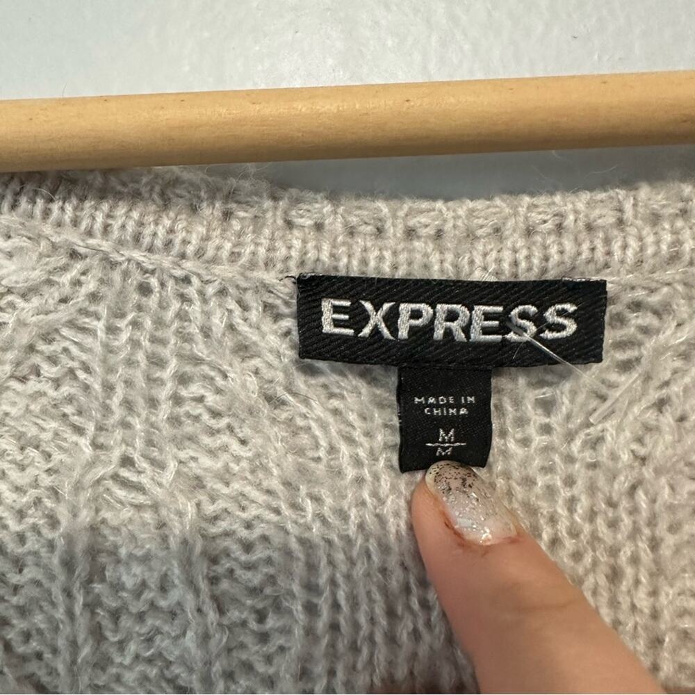Express tan knit sweater wool acrylic v neck size medium - Picture 5 of 7